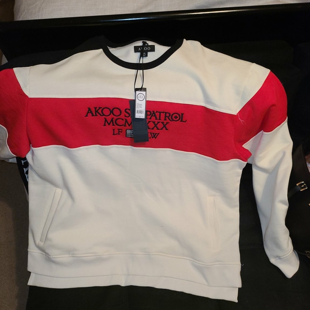 Akoo